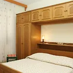 Family Friendly Seaside Orebic, Peljesac - 4537 *