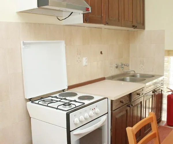 Family Friendly Seaside Orebic, Peljesac - 4537 *