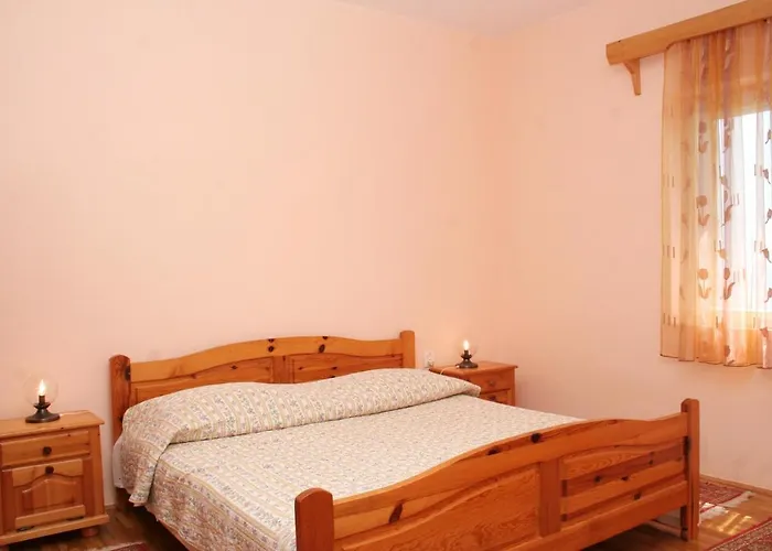 Family Friendly Seaside Orebic, Peljesac - 4537 Apartament
